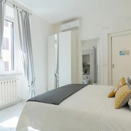 Piazza Fratti Frühstückspension 3*