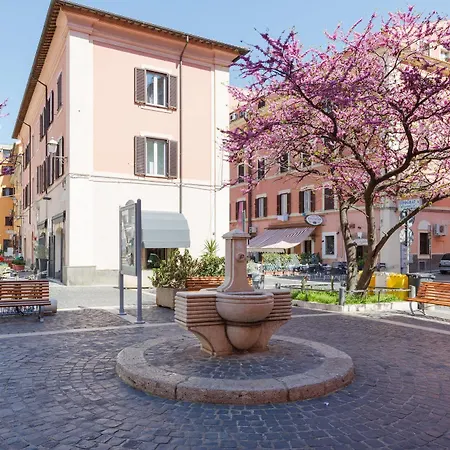 Piazza Fratti Bed & Breakfast