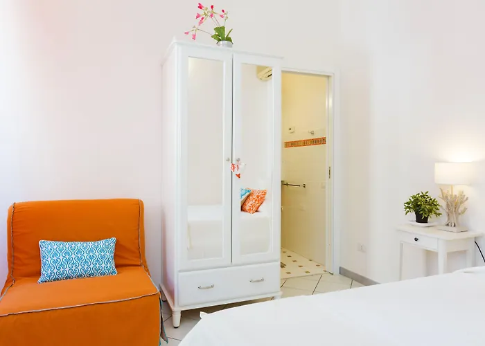 Piazza Fratti 3* Civitavecchia