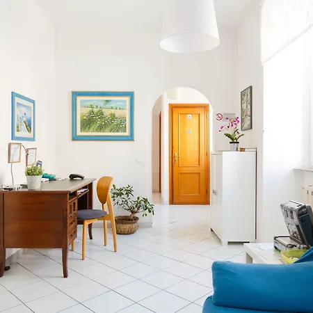 Piazza Fratti ベッド・アンド・ブレックファスト チビタベッキア