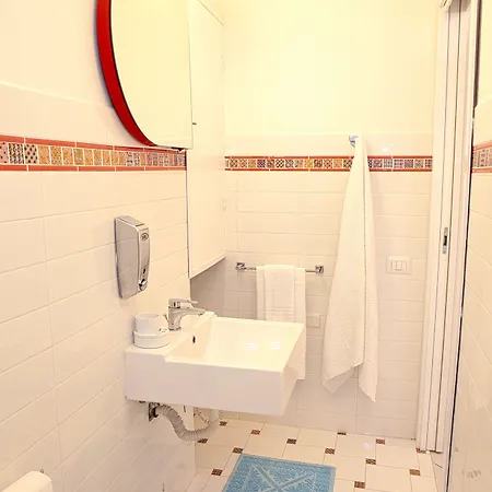 Piazza Fratti ベッド・アンド・ブレックファスト チビタベッキア