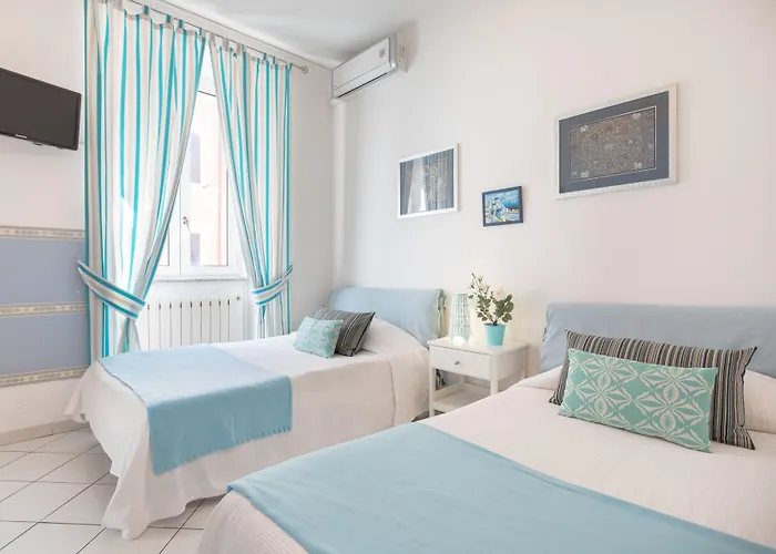 Piazza Fratti Bed & Breakfast 3*